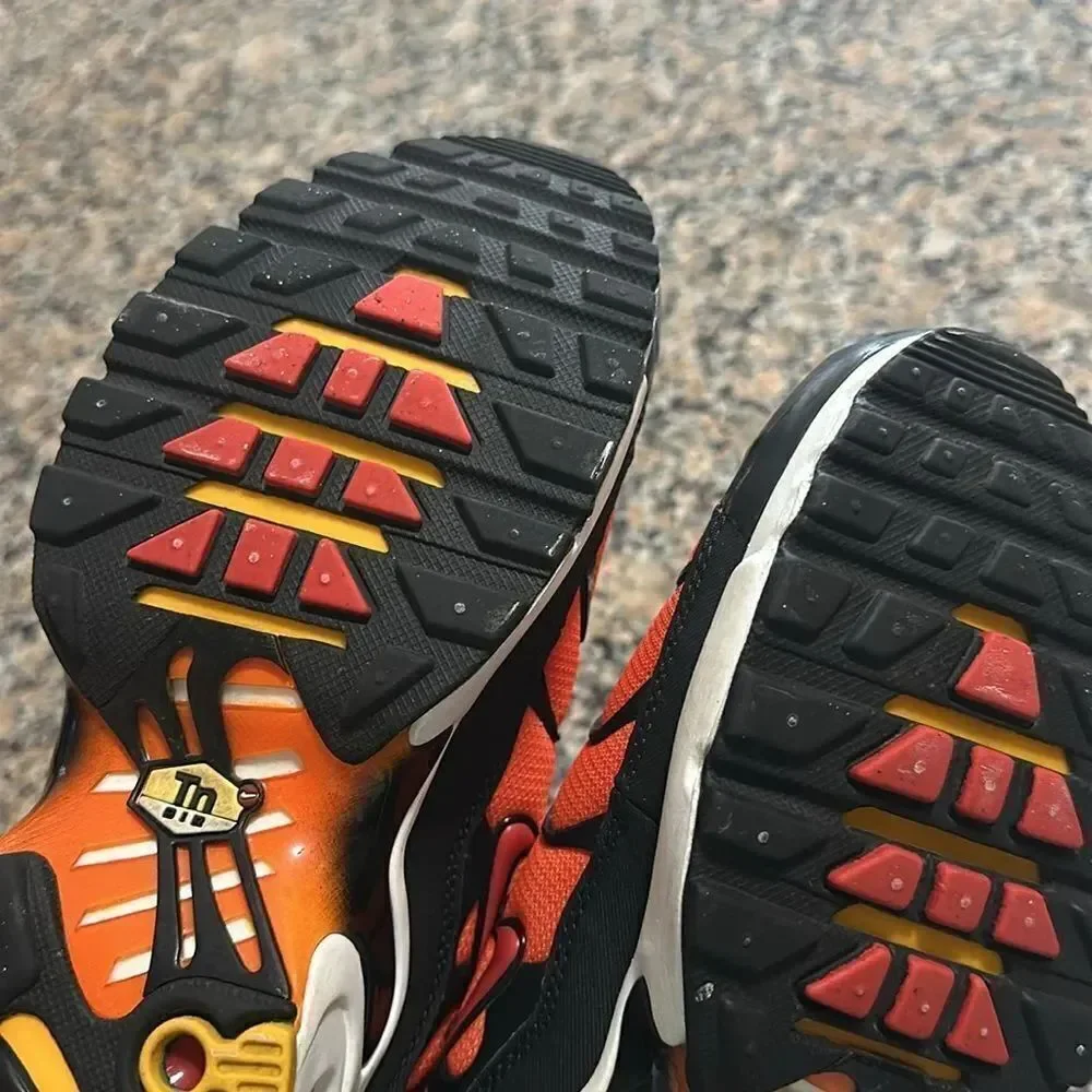 Nike Air Max Plus Orange Black Sneakers